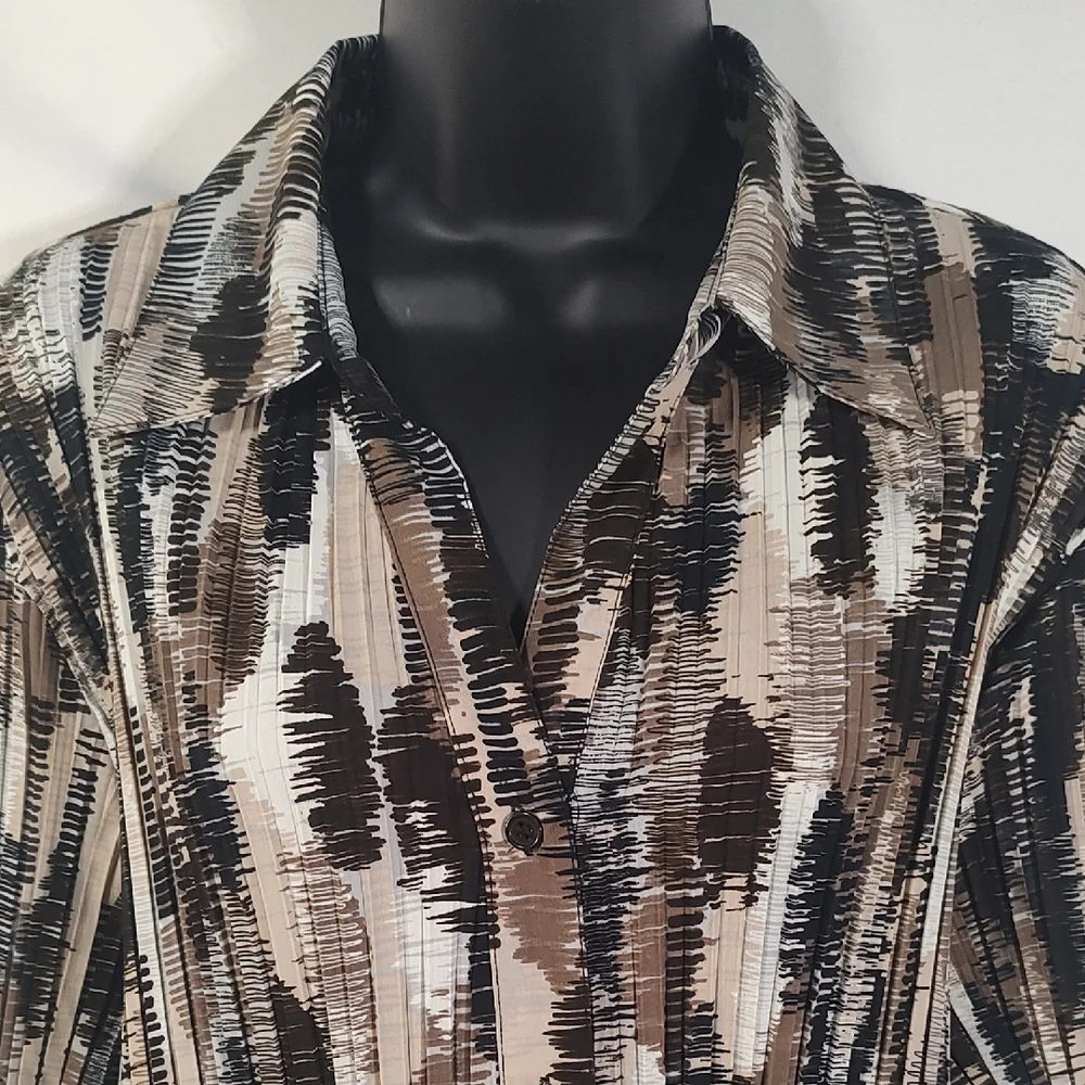 Laura Scott Brown and Black Button Down Shirt - Picture 3 of 11